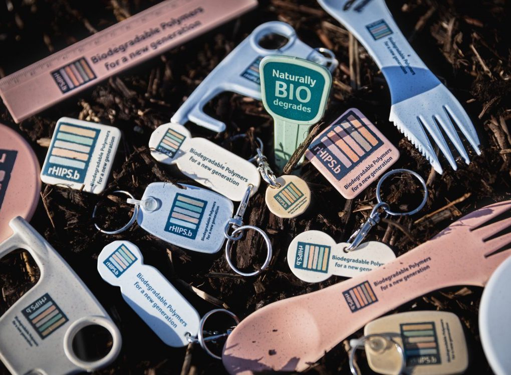 rHIPS.b Recycled Promotional Products in compost