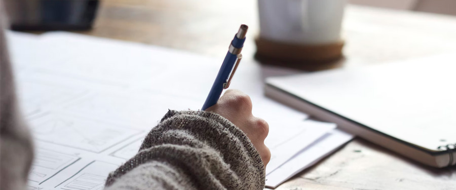 making notes on marketing